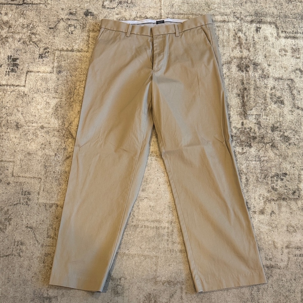 GAP Men's Khaki Chinos